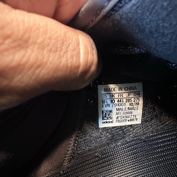 Yeezy Boost 350 V2 FU9006- Sz 10.5 - Picture 4 of 5